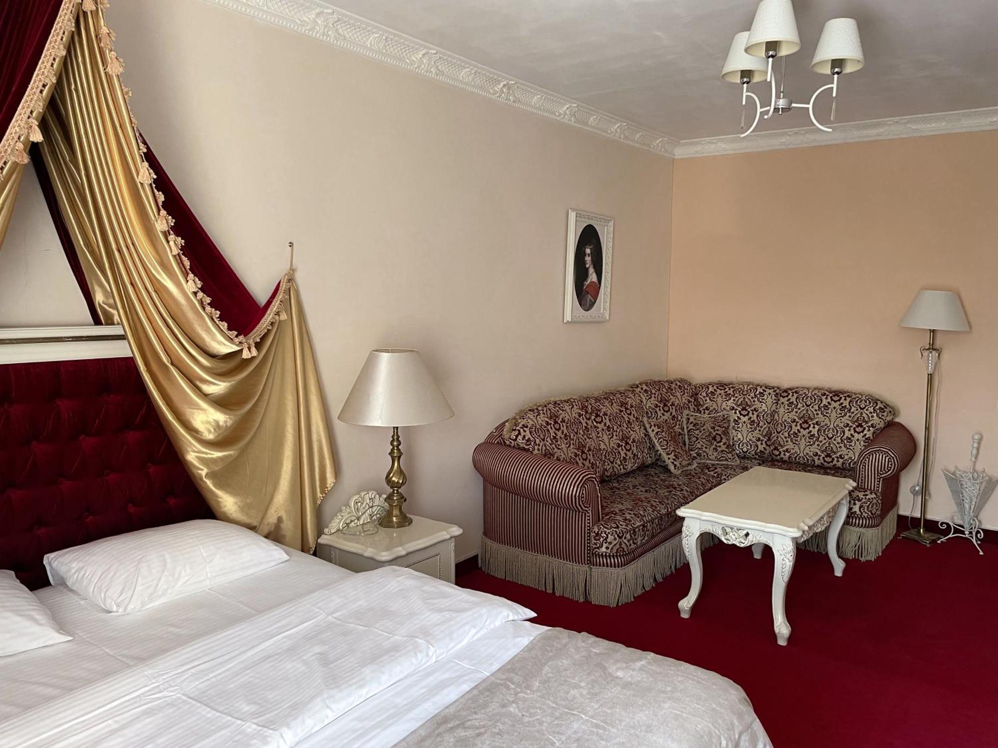 Royal City Hotel Kiev Extérieur photo
