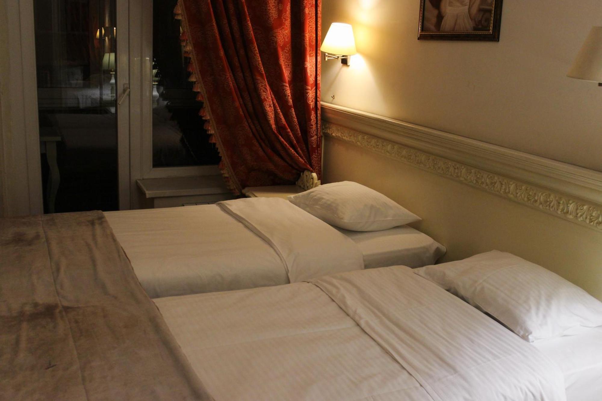 Royal City Hotel Kiev Chambre photo