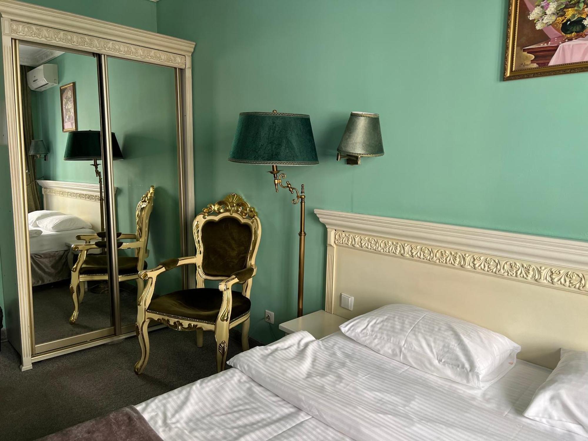 Royal City Hotel Kiev Chambre photo